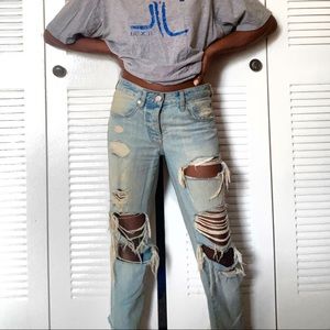 Distressed Boyfriend Jeans